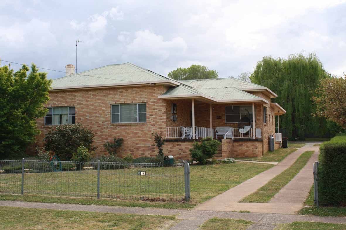 122 West Avenue, Glen Innes - Thumbnail 2