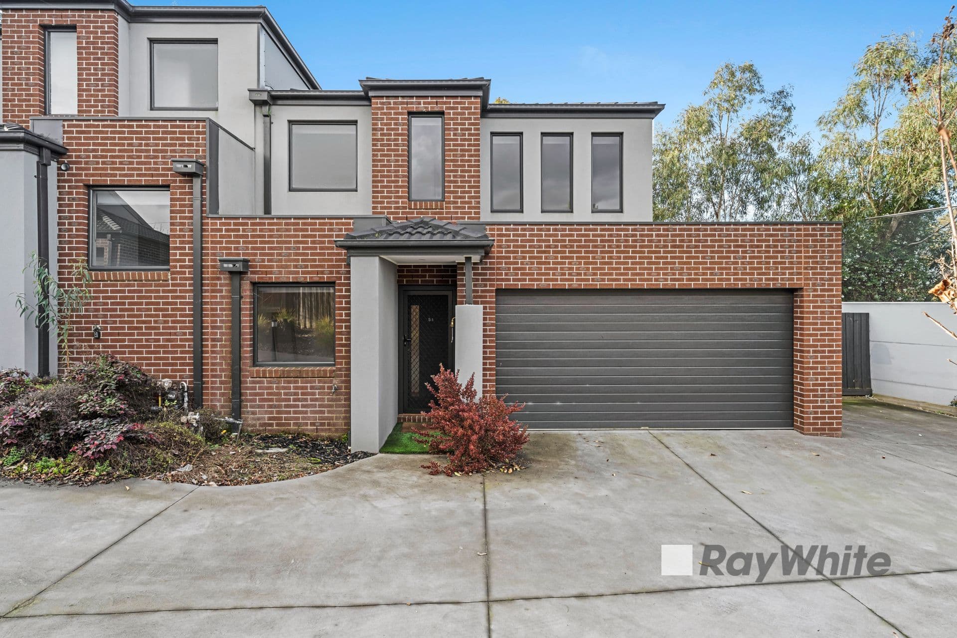 54 Innes Court, Berwick VIC 3806, Berwick - Image 1