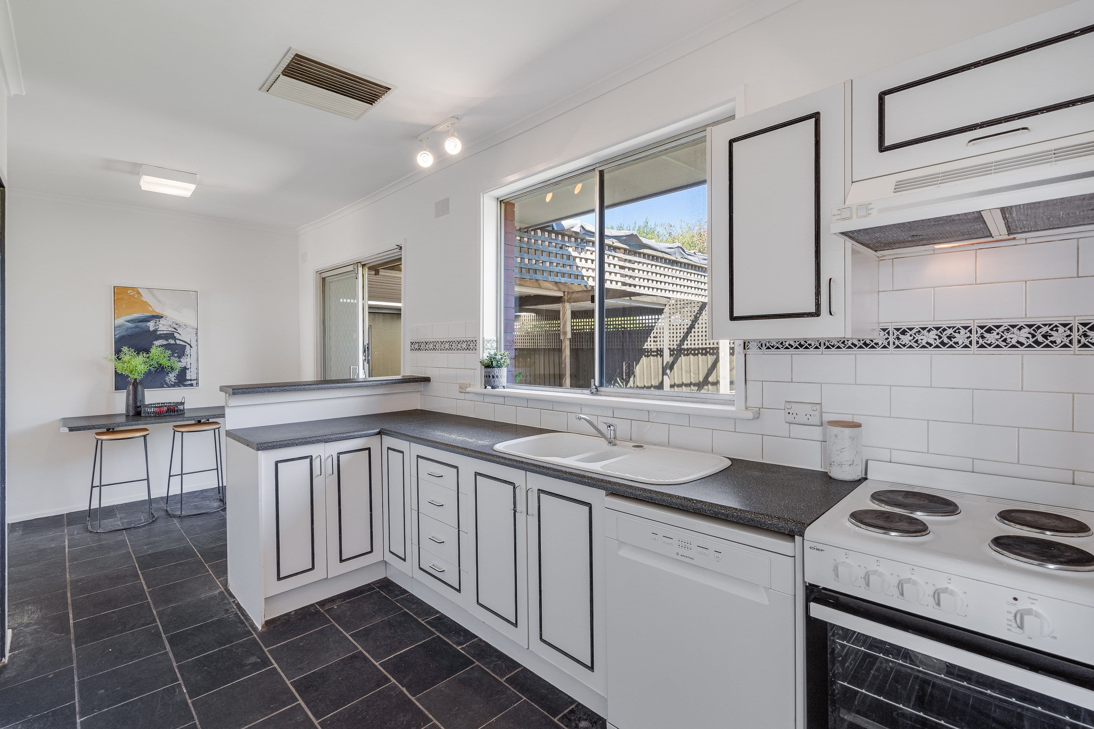 2 Reen Court, Sturt SA 5047, Sturt - Thumbnail 5