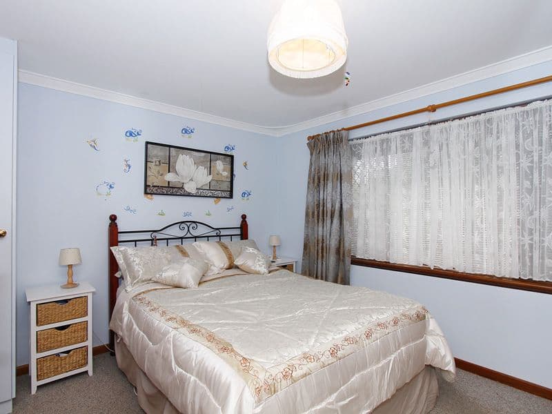 18 Maidstone Way, MORLEY WA 6062, Morley - Thumbnail 6