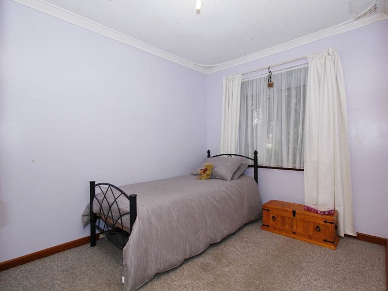 18 Maidstone Way, MORLEY WA 6062, Morley - Thumbnail 7