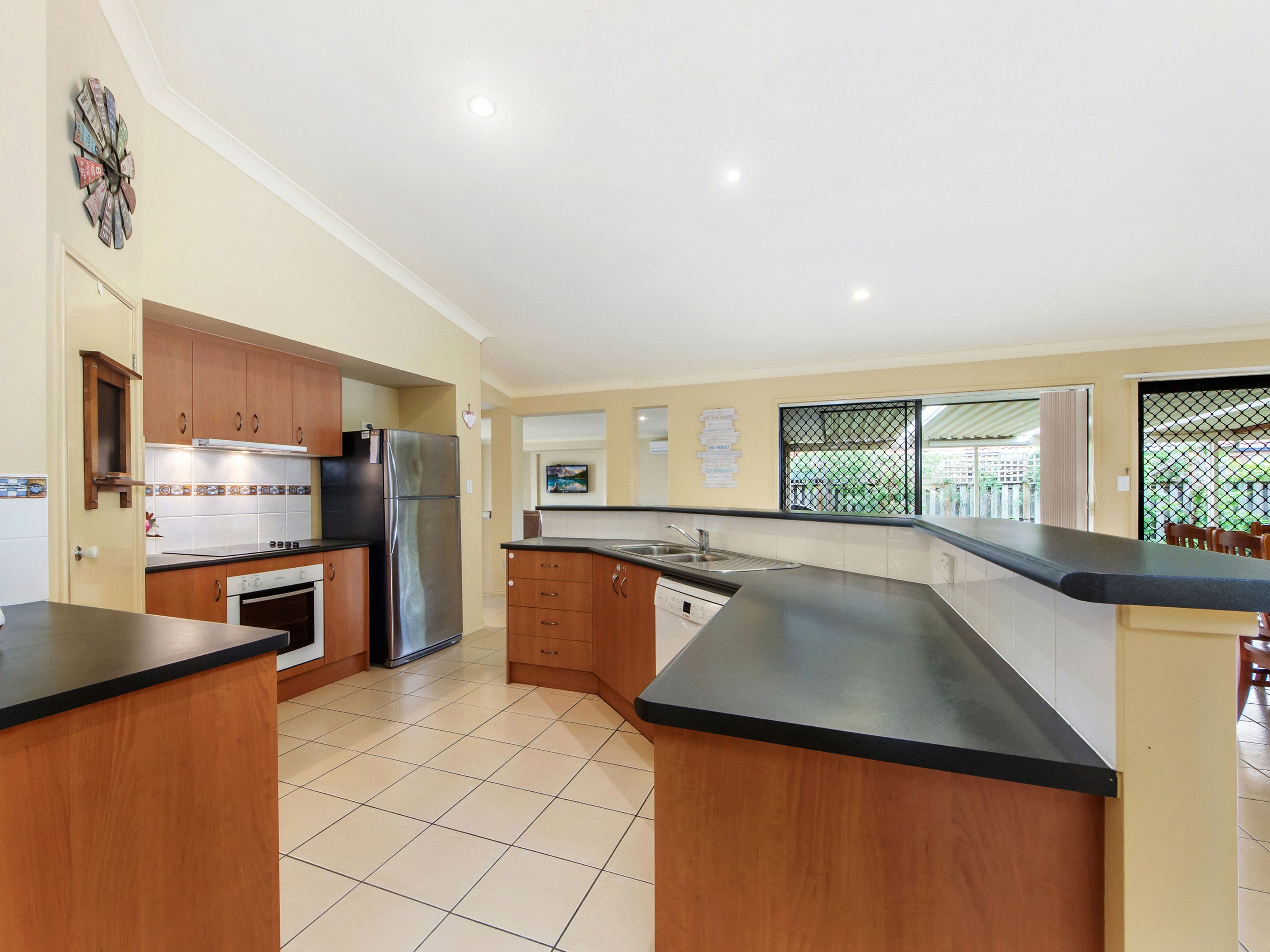 4 Boyer Street, Pacific Pines QLD 4211, Pacific Pines - Thumbnail 2