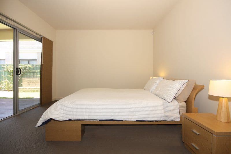 8 Mossman Street, MAWSON LAKES SA 5095, Mawson Lakes - Thumbnail 2