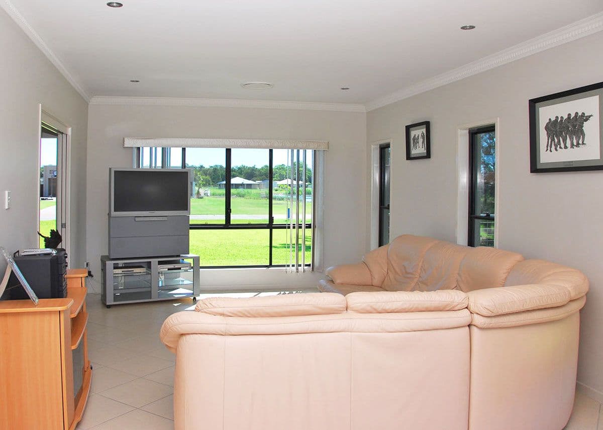 13 Blue Lagoon Way, DUNDOWRAN BEACH QLD 4655, Dundowran Beach - Thumbnail 8