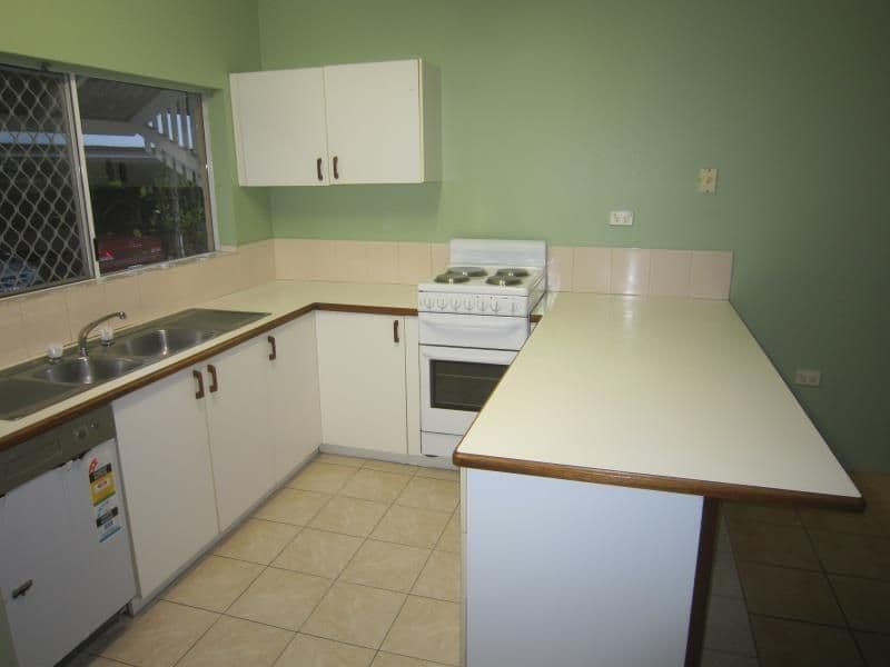 18 Rose Street, WESTCOURT QLD 4870, Westcourt - Thumbnail 3
