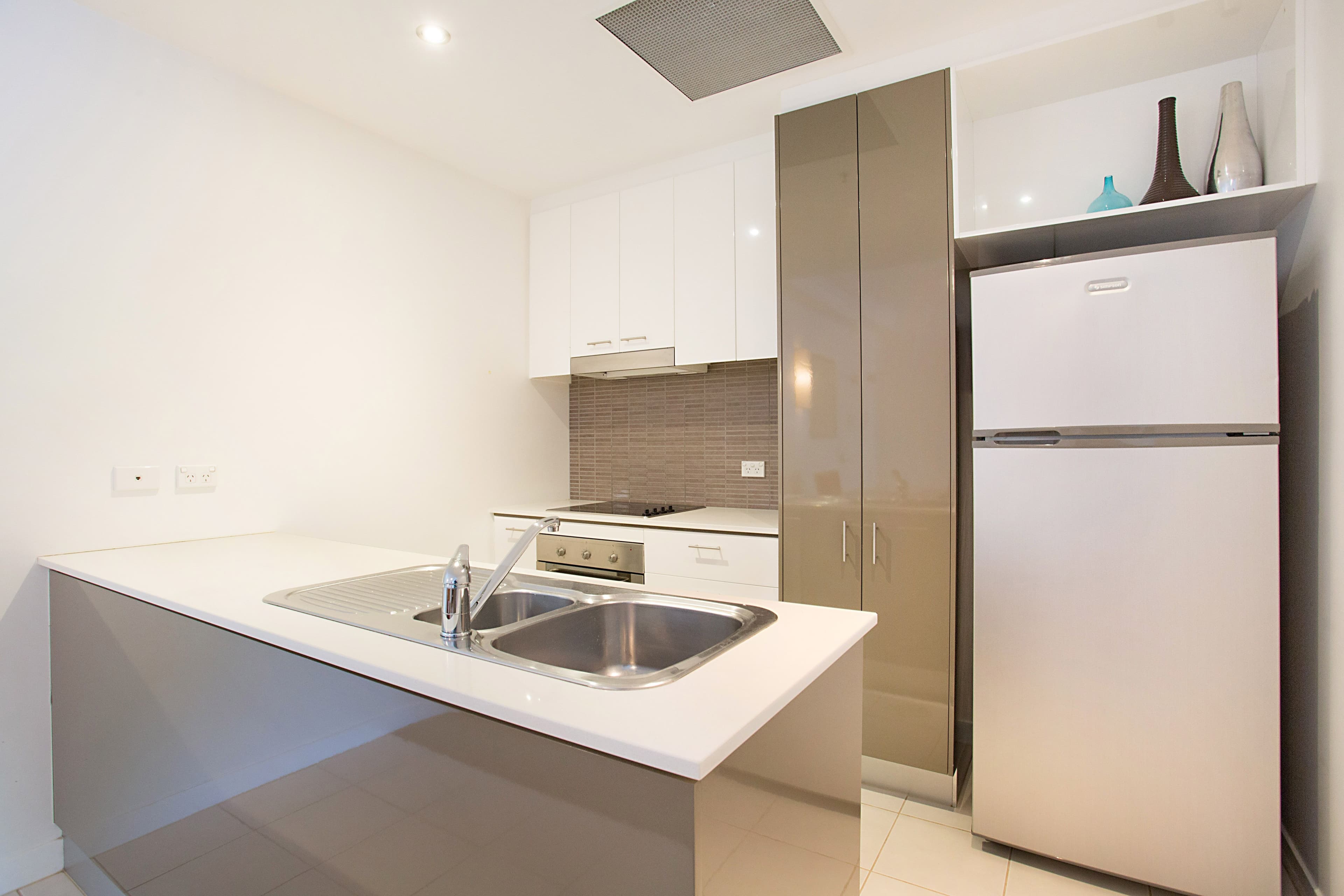 2013 'Freshwater Point'  33 T E Peters Drive, Broadbeach Waters QLD 4218, Broadbeach Waters - Thumbnail 5