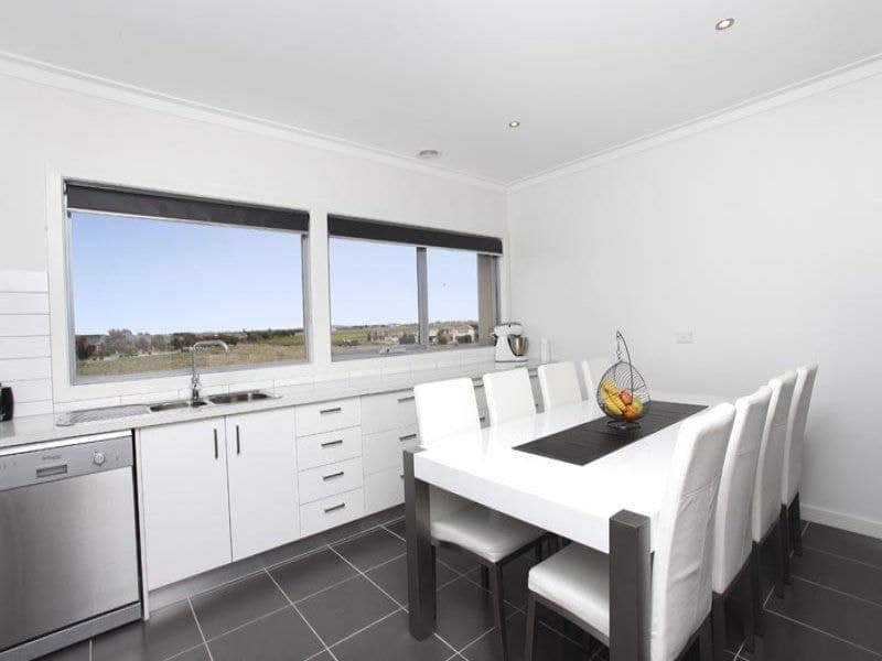 5/69-77 Lancefield Drive, Caroline Springs - Thumbnail 6