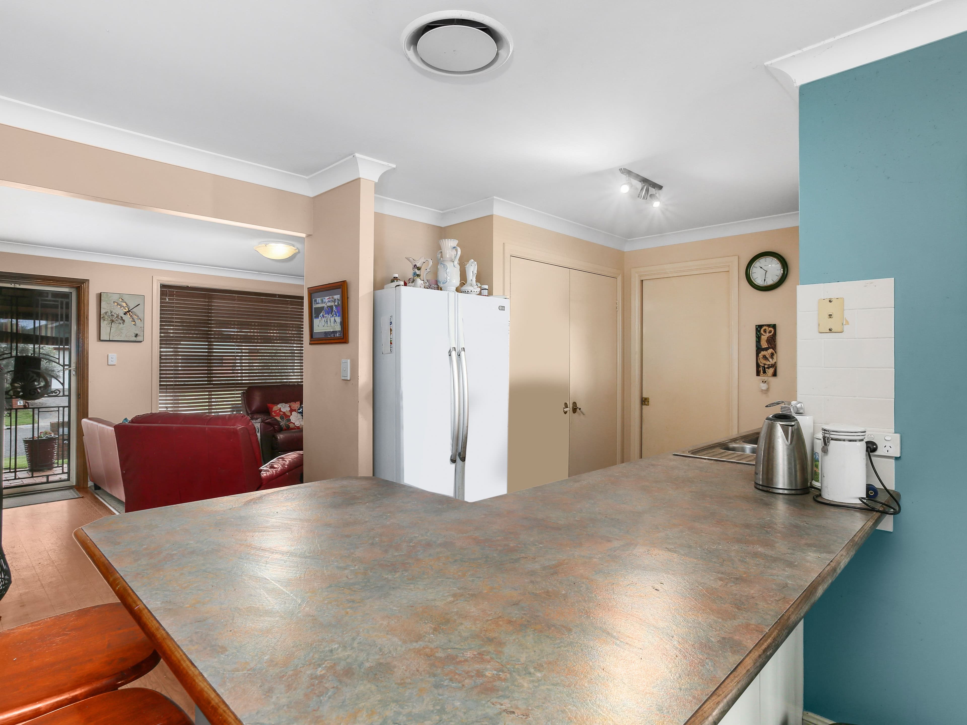 4 North Meadow Drive, Grafton - Thumbnail 3