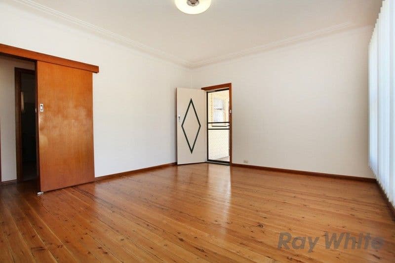 21 Mitchell Street, SOUTH PENRITH NSW 2750, South Penrith - Thumbnail 3