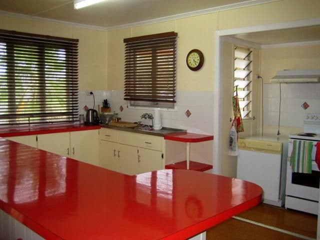 76 Bowen Street, ROMA QLD 4455, Roma - Thumbnail 2