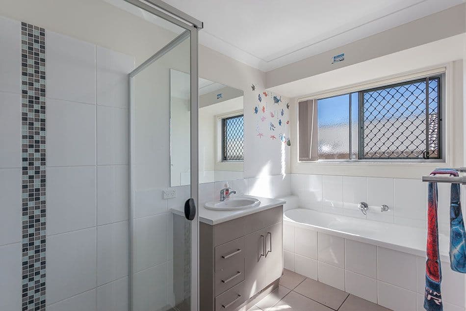 38 Balaroo Drive, Glenvale QLD 4350, Glenvale - Thumbnail 5