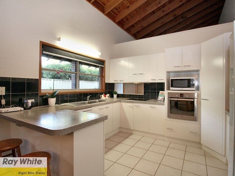 64 Oakleaf Street, Eight Mile Plains QLD 4113, Eight Mile Plains - Thumbnail 4