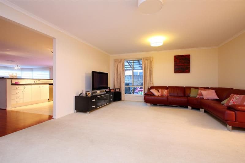15 Windmill Street, BUNDOORA VIC 3083, Bundoora - Thumbnail 5