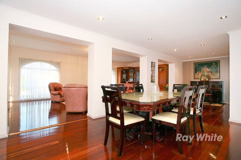 1 Richardson Rise, WANTIRNA SOUTH VIC 3152, Wantirna South - Thumbnail 2