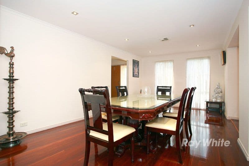 1 Richardson Rise, WANTIRNA SOUTH VIC 3152, Wantirna South - Thumbnail 3
