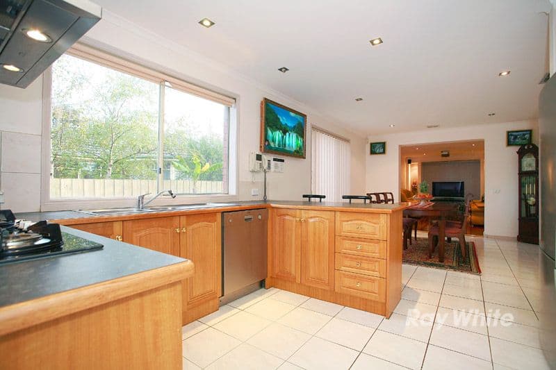 1 Richardson Rise, WANTIRNA SOUTH VIC 3152, Wantirna South - Thumbnail 7