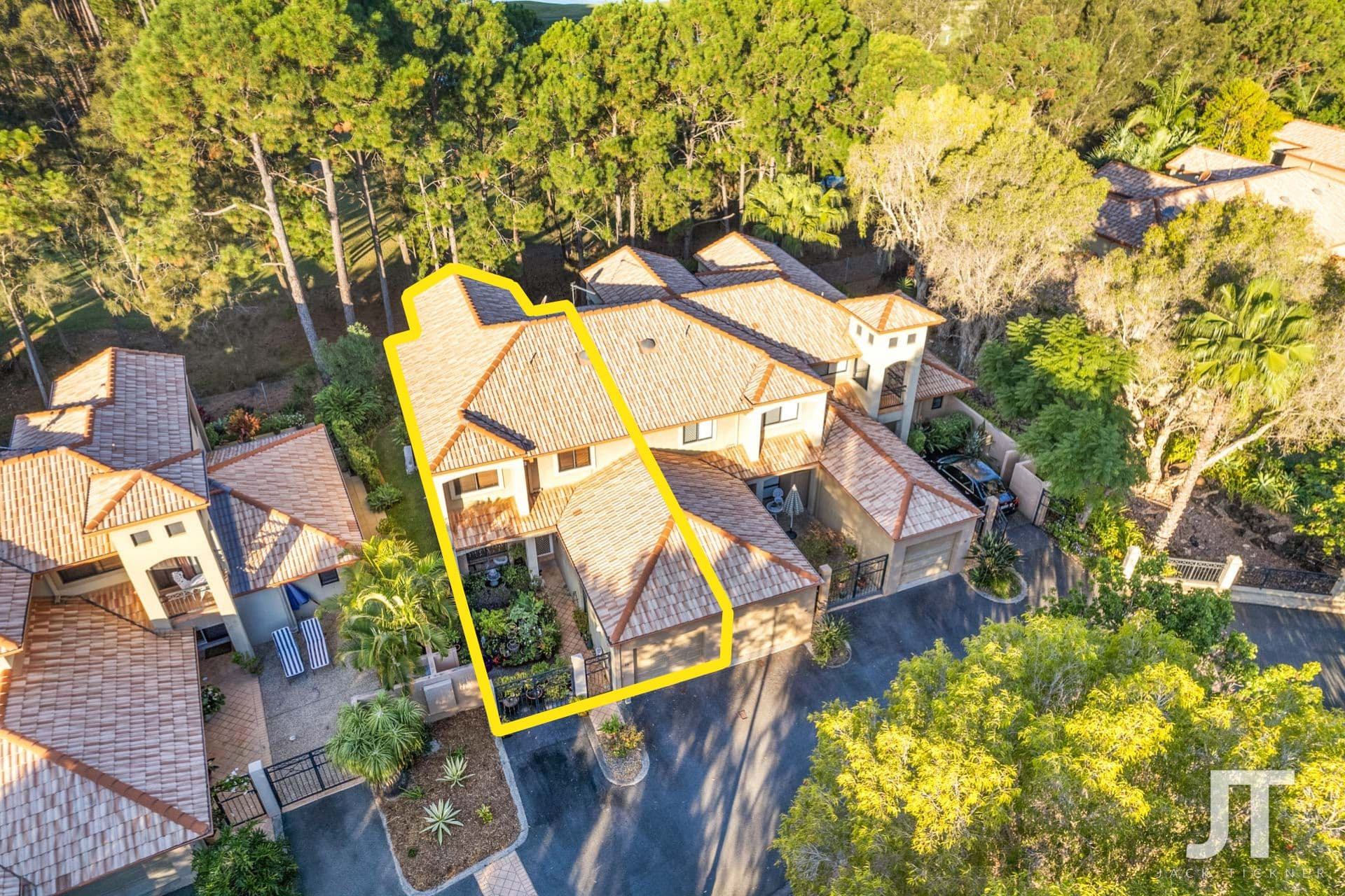23 Santa Barbara Road, Hope Island QLD 4212, Hope Island - Thumbnail 4