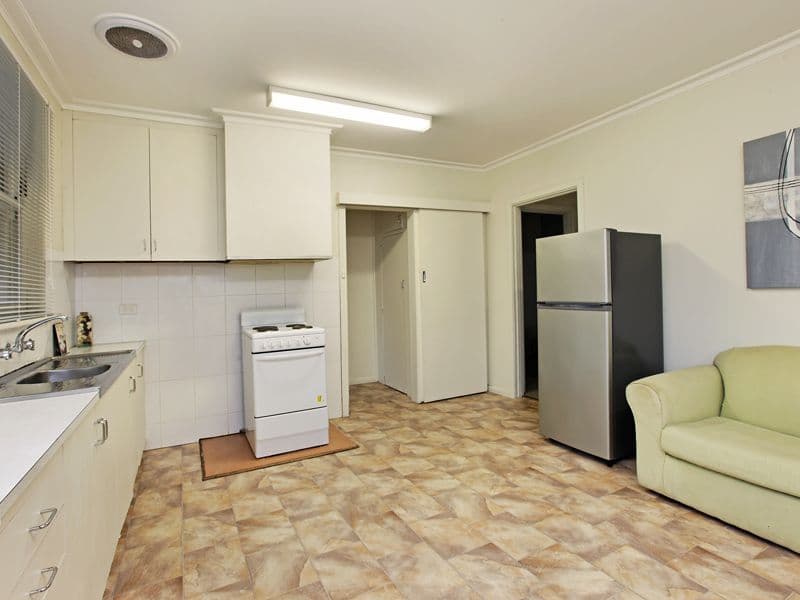 101 Corinella Street, BELL POST HILL VIC 3215, Bell Post Hill - Thumbnail 4