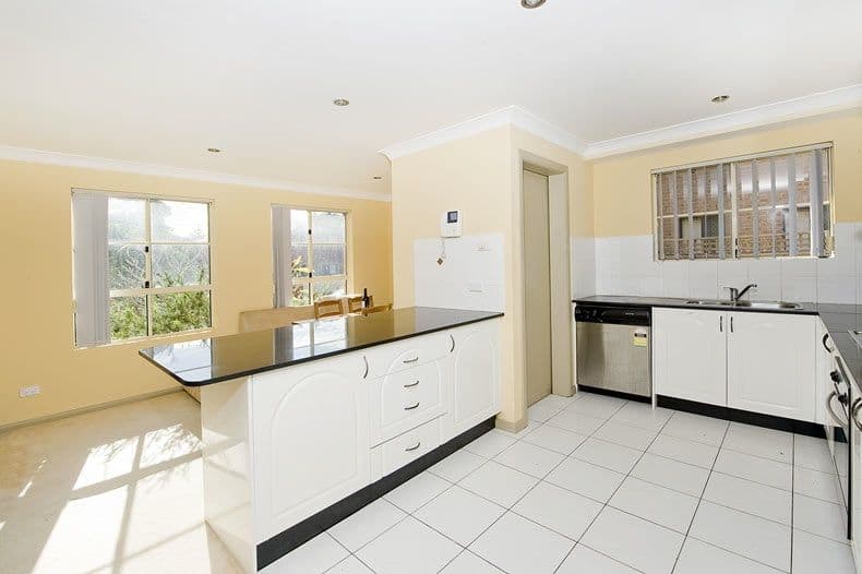 27 New Orleans Crescent, MAROUBRA NSW 2035, Maroubra - Thumbnail 3