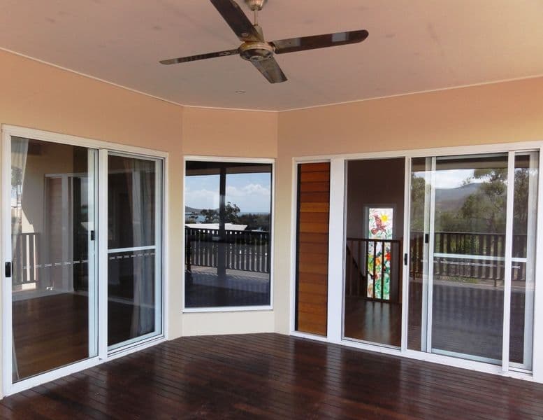1 Olden Court, HIDEAWAY BAY QLD 4800, Hideaway Bay - Thumbnail 4