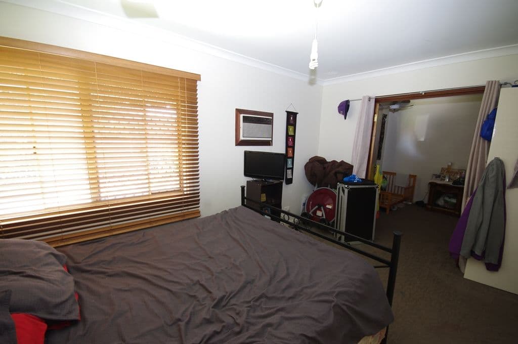 44 Swincer Way, KOONDOOLA WA 6064, Koondoola - Thumbnail 4