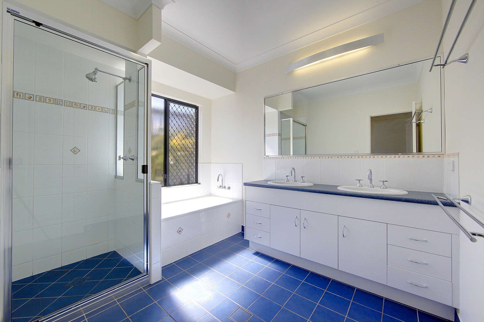 14 Minstrel Court, BUSHLAND BEACH QLD 4818, Bushland Beach - Thumbnail 7
