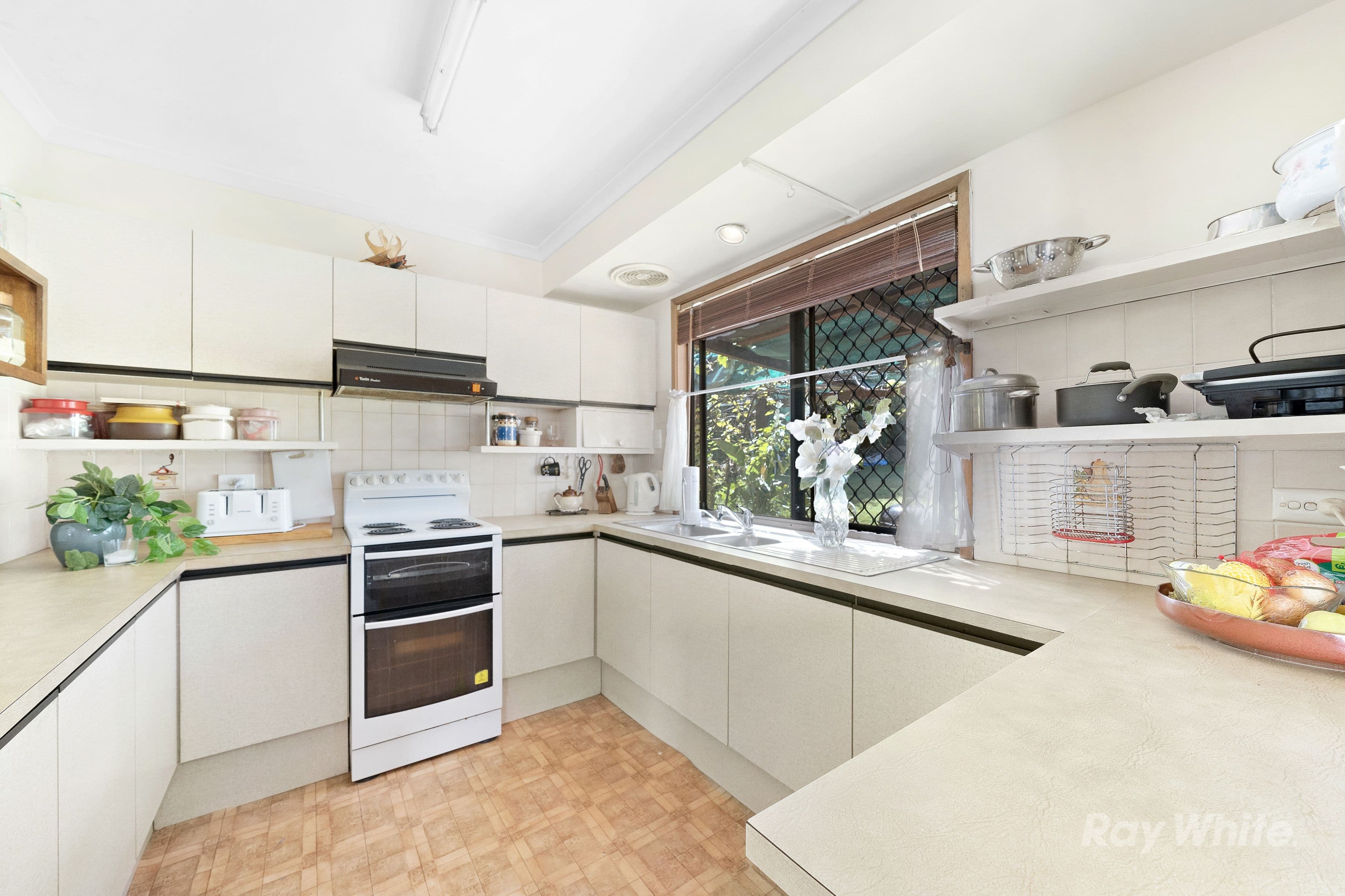 14 Girralong Street, Eagleby QLD 4207, Eagleby - Thumbnail 2