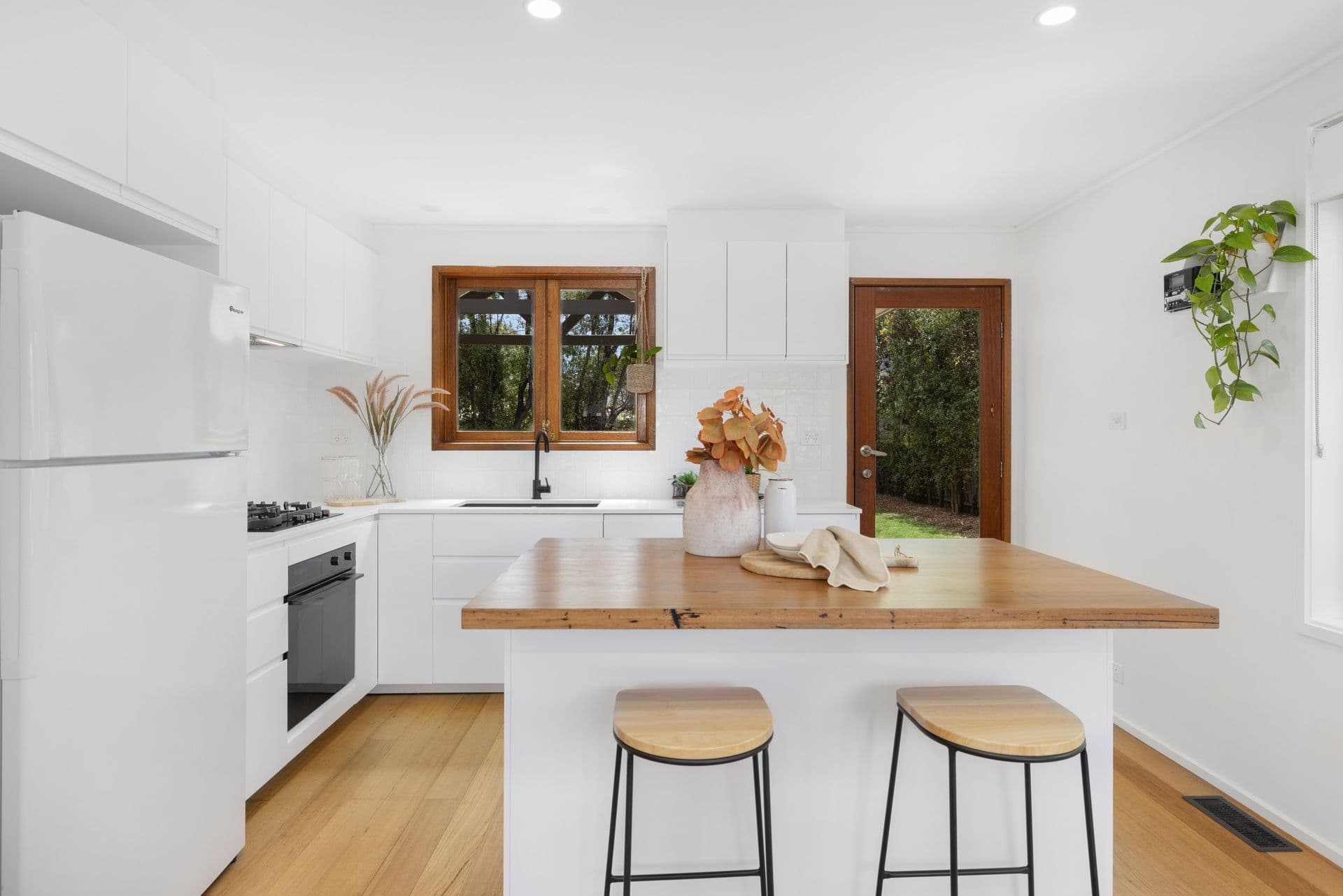 1 Tyalla Court, Mulgrave VIC 3170, Mulgrave - Thumbnail 6