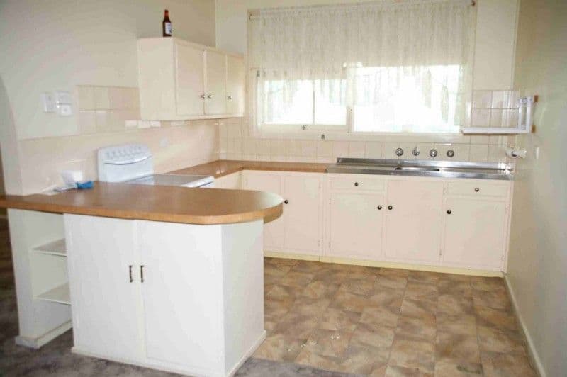 6 Myall Street, RENMARK SA 5341, Renmark - Thumbnail 2