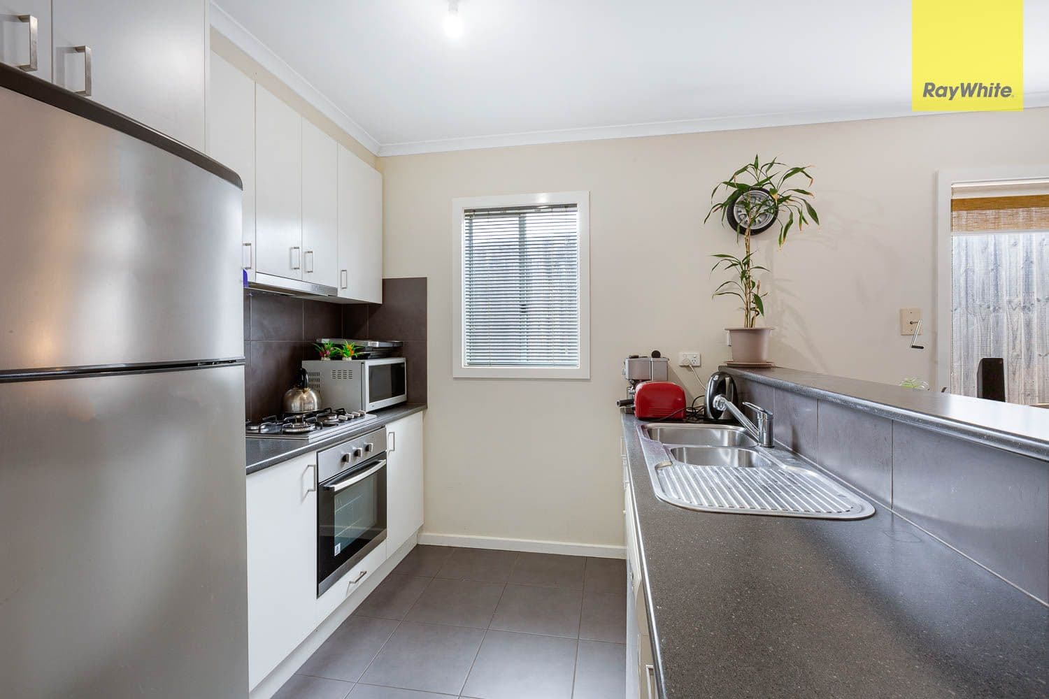 37 Lewis Street, Darley VIC 3340, Darley - Thumbnail 3