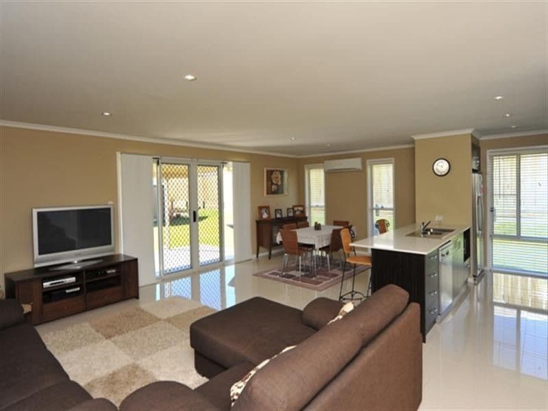 28 Sommariva Street, WESTBROOK QLD 4350, Westbrook - Thumbnail 5