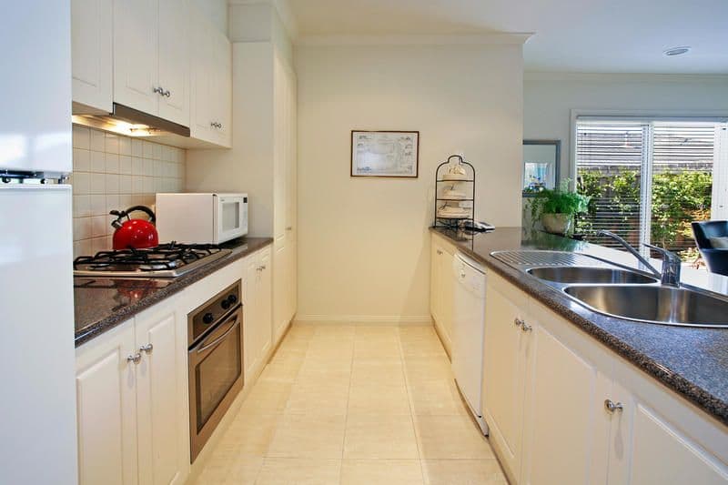 17 Pethajohn Parade, GROVEDALE VIC 3216, Grovedale - Thumbnail 3