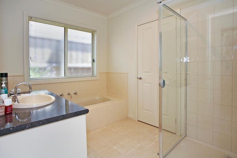 17 Pethajohn Parade, GROVEDALE VIC 3216, Grovedale - Thumbnail 6