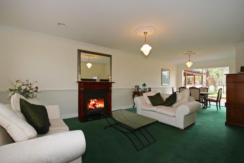 37   Higgins Close, DINGLEY VILLAGE VIC 3172, Dingley Village - Thumbnail 3