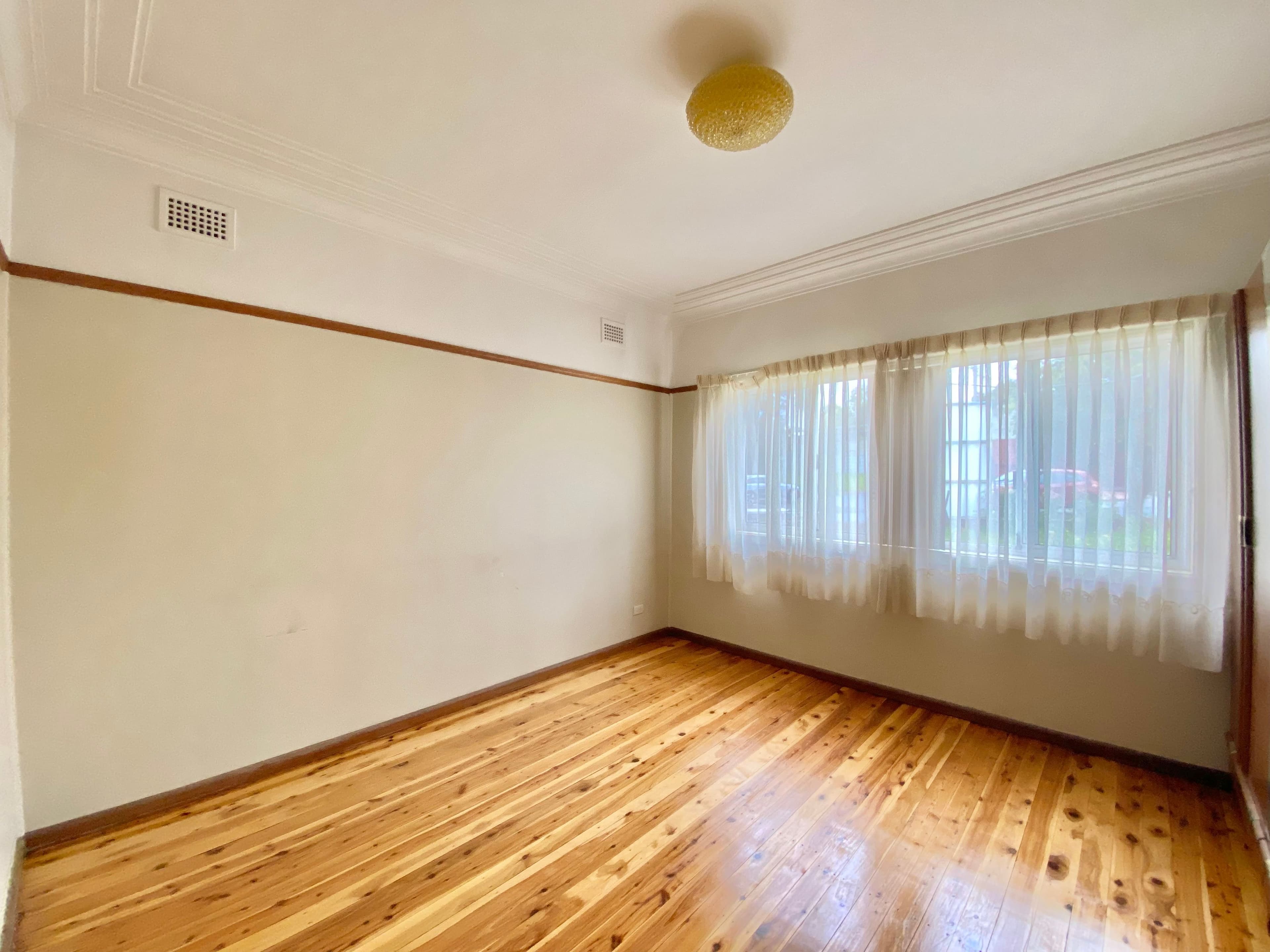 279 Bonds Road, Riverwood NSW 2210, Riverwood - Thumbnail 4