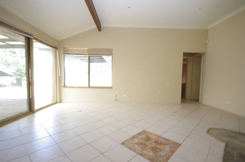 3 Woodbine Terrace, MIRRABOOKA WA 6061, Mirrabooka - Thumbnail 4