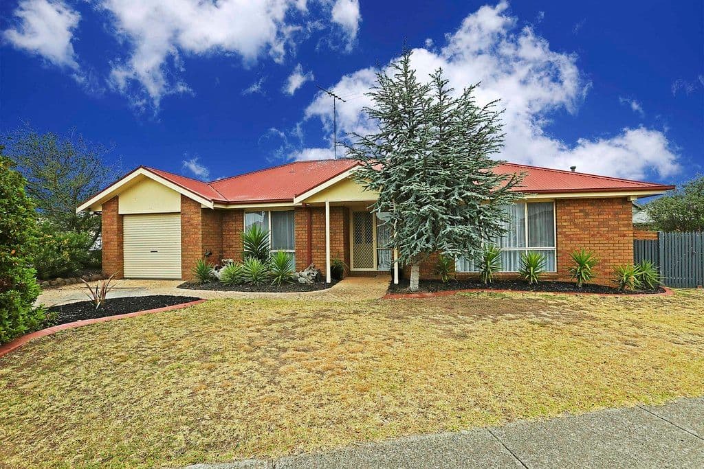 15 Coakley Crescent, LOVELY BANKS VIC 3213, Lovely Banks - Image 1