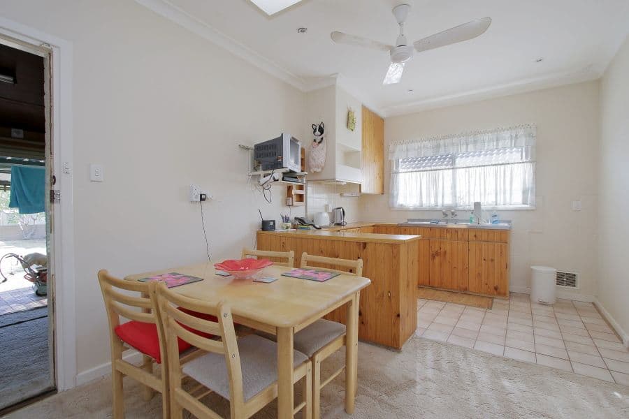 112 Arlunya Avenue, Cloverdale WA 6105, Cloverdale - Thumbnail 4