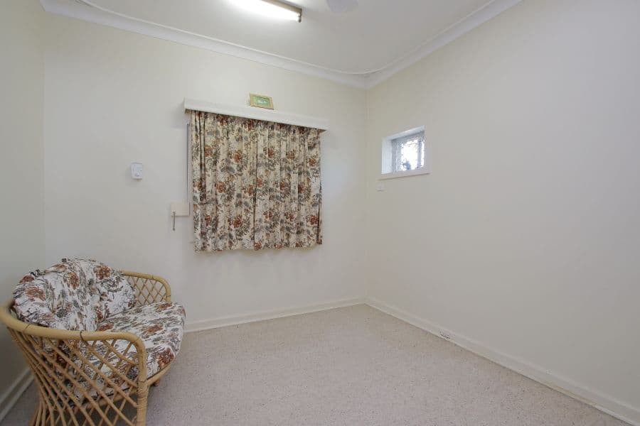 112 Arlunya Avenue, Cloverdale WA 6105, Cloverdale - Thumbnail 8