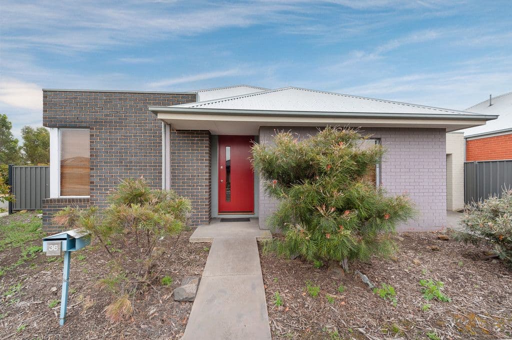 36 Girraween Crescent, Craigieburn VIC 3064, Craigieburn - Image 1