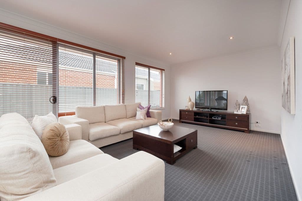 36 Girraween Crescent, Craigieburn VIC 3064, Craigieburn - Thumbnail 4