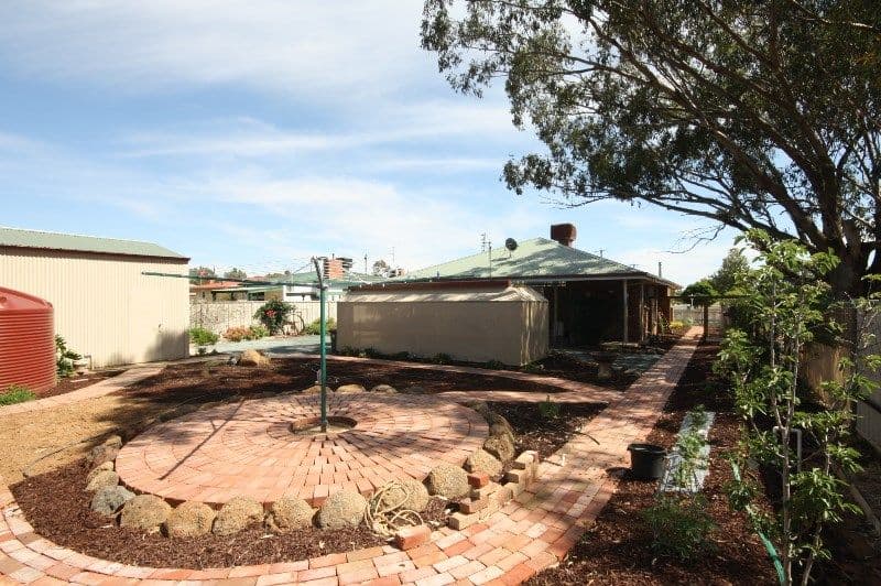 29 McKenzie Street, Rochester VIC 3561, Rochester - Thumbnail 2