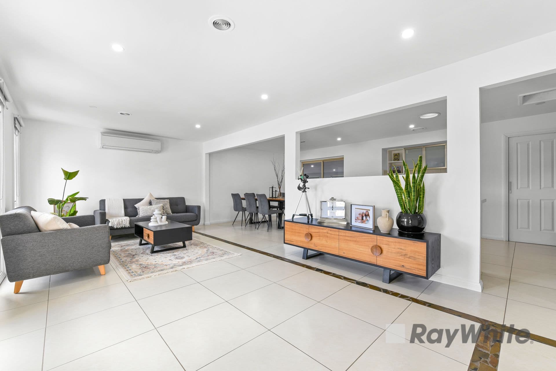 4 Ural Court, Dandenong North VIC 3175, Dandenong North - Thumbnail 2