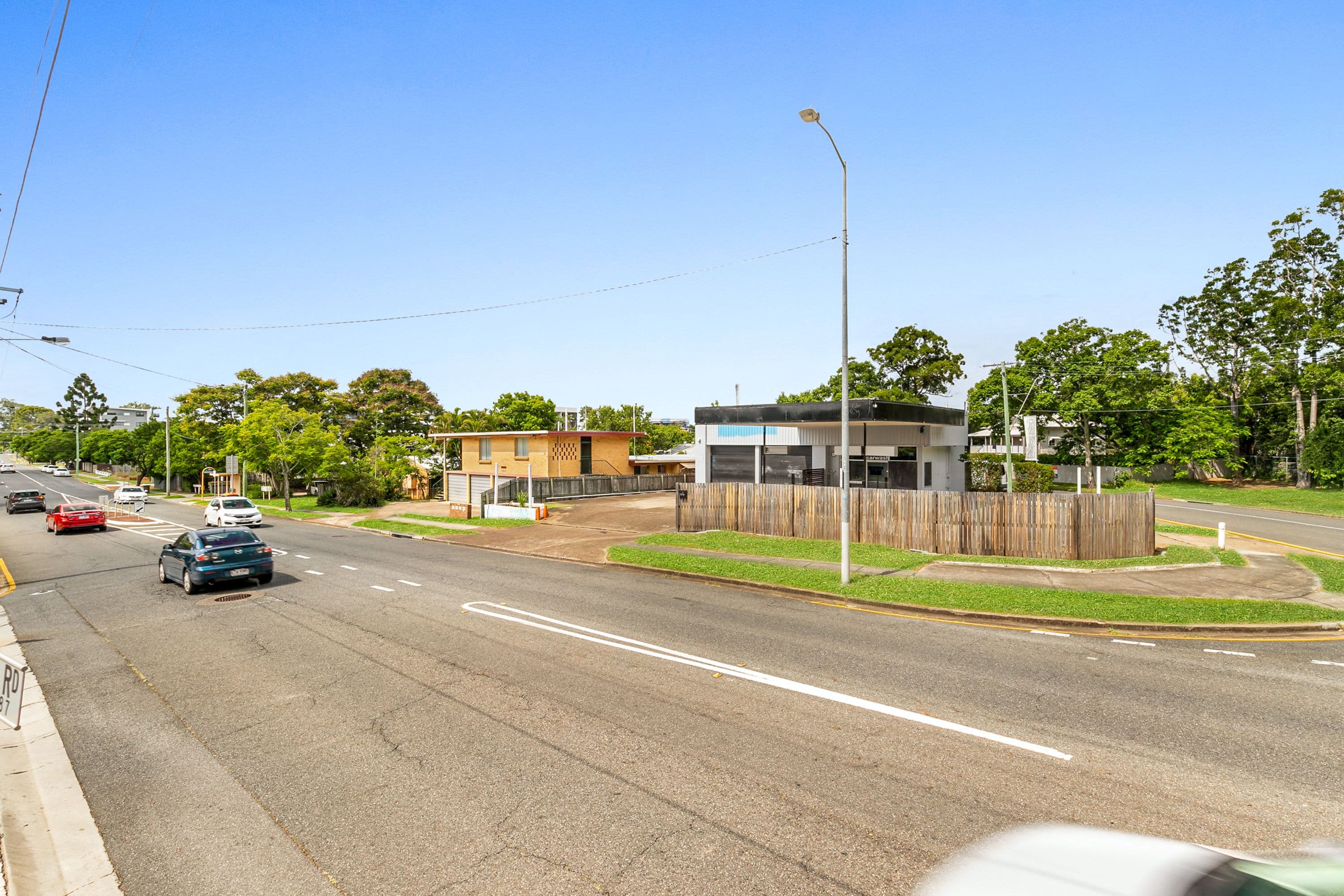 556 Oxley Road, Sherwood QLD 4075, Sherwood - Thumbnail 5