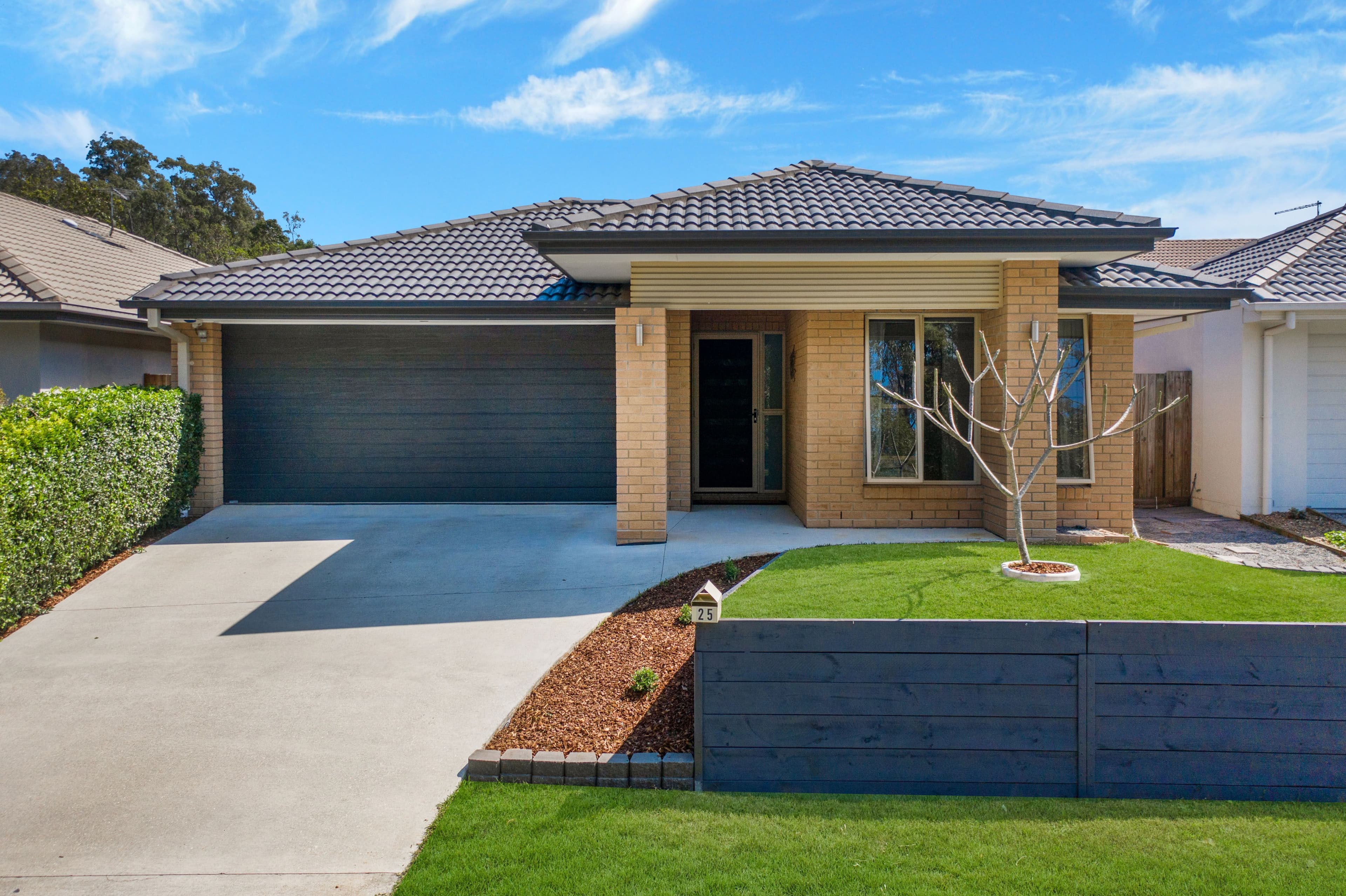 25 Sandover Circuit, Holmview QLD 4207, Holmview - Image 1
