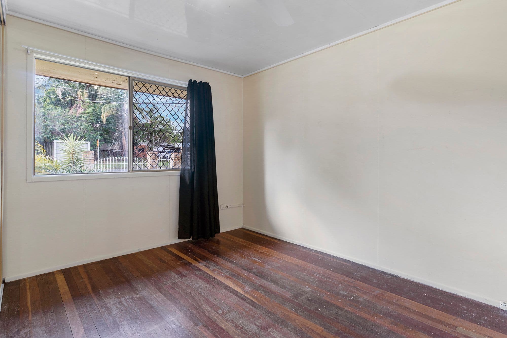15 Clare Road, Kingston QLD 4114, Kingston - Thumbnail 6