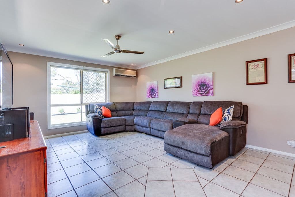 28 Ravenswood Lane, Springfield QLD 4300, Springfield - Thumbnail 3