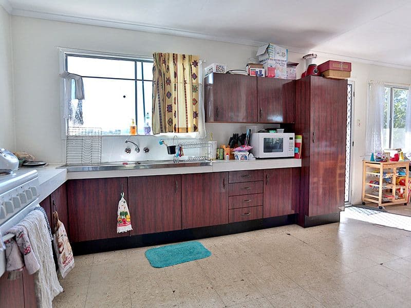 9 COLES Street, Arana Hills QLD 4054, Arana Hills - Thumbnail 4