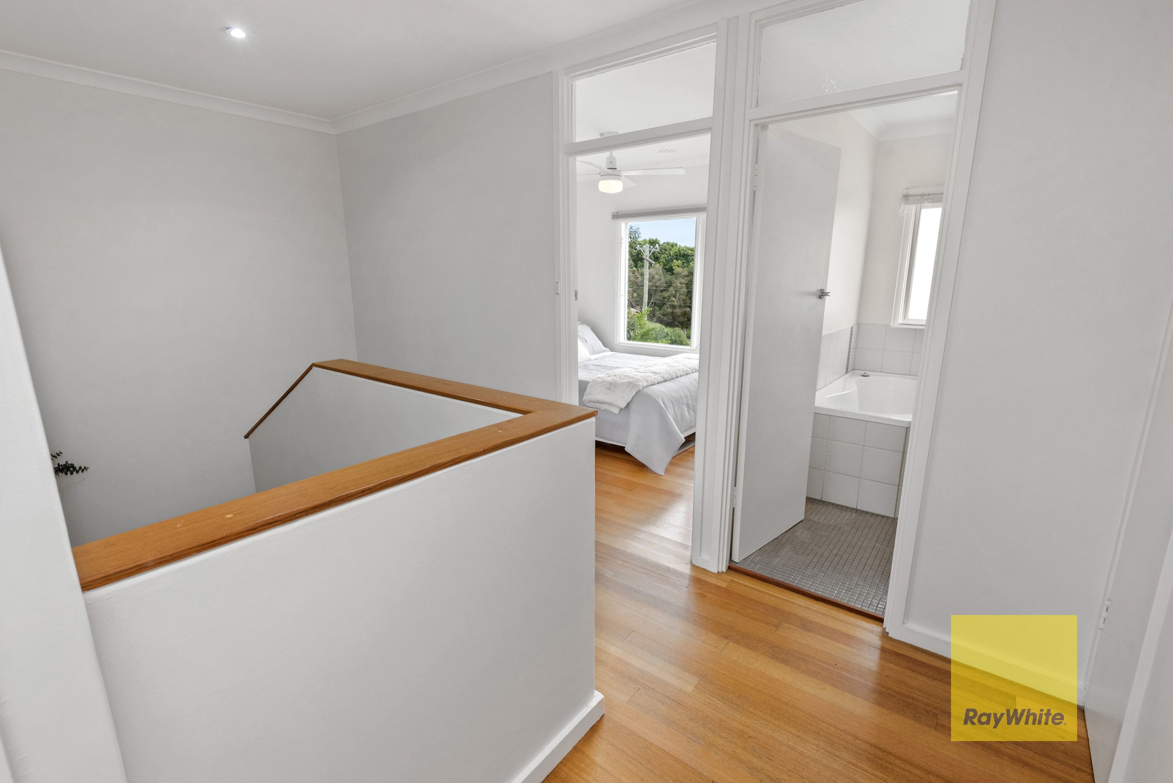1 Myrtle Avenue, Sorrento WA 6020, Sorrento - Thumbnail 8