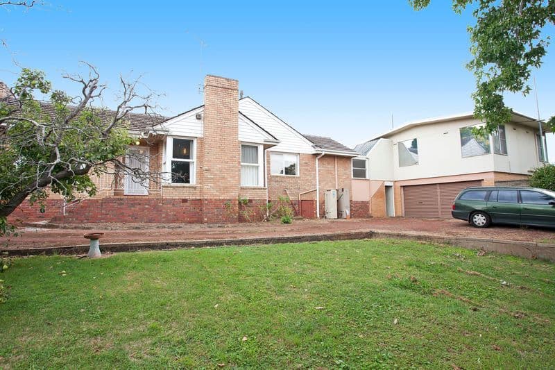 3-5 Montague Street, HIGHTON VIC 3216, Highton - Thumbnail 2